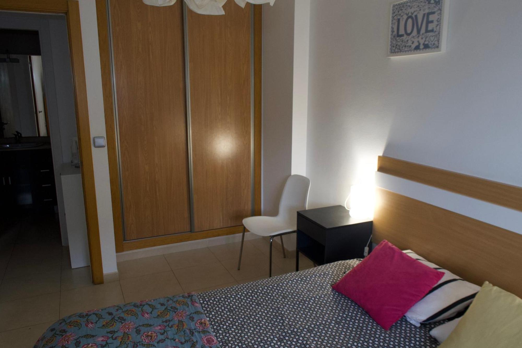 Alicante Apartments Екстериор снимка