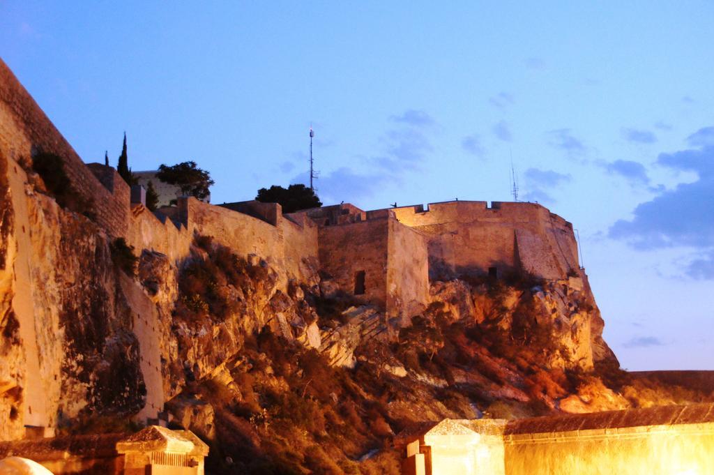 Alicante Apartments Стая снимка